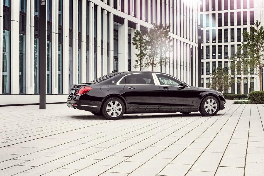  Mercedes-Maybach S600 Guard 2016 года  (фото 8 из 13)